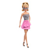 Mattel Barbie Fashionistas-Puppe mit must-weißem Oberteil und pinkem Rock