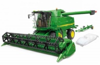 Bruder mänguauto John Deere Harvester T670i | 02132