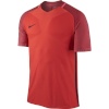 Nike Football T-särk meestele Aeroswift Strike Top SS punane 725868 657 , suurus L